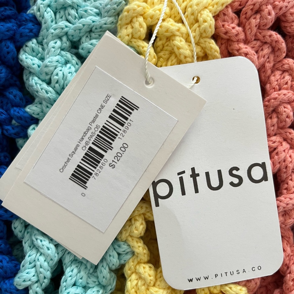 Pitusa crochet purse